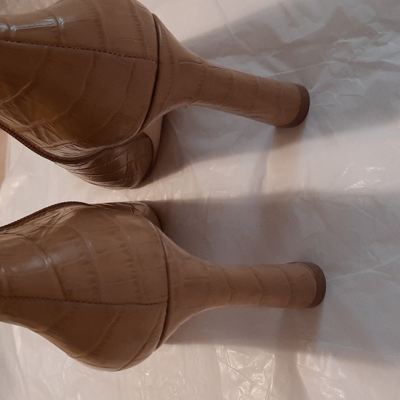 Blonde or light tan Antonio Melani boots size 10M crocodile leather - Picture 4 of 10